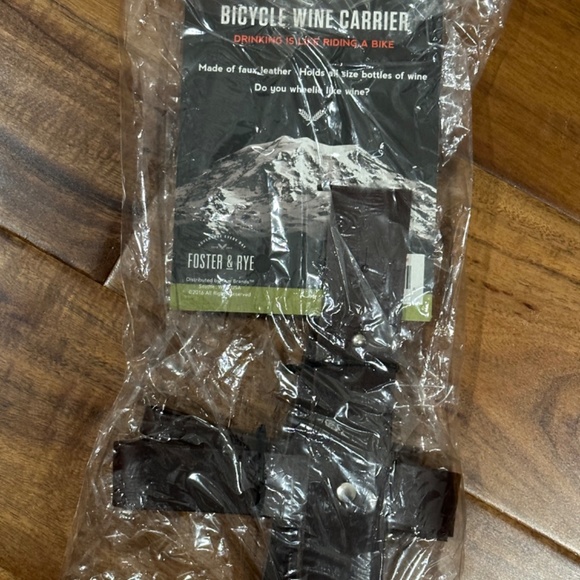 Bicycle / Wine Carrier / Bike / Cycling / Cyclists / Wine holder / Novelty Gifts - Picture 2 of 4